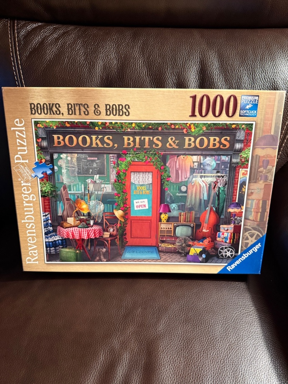Ravensburger 'Books, Bits & Bobs' jigsaw Puzzle. 1000 pieces. Complete.